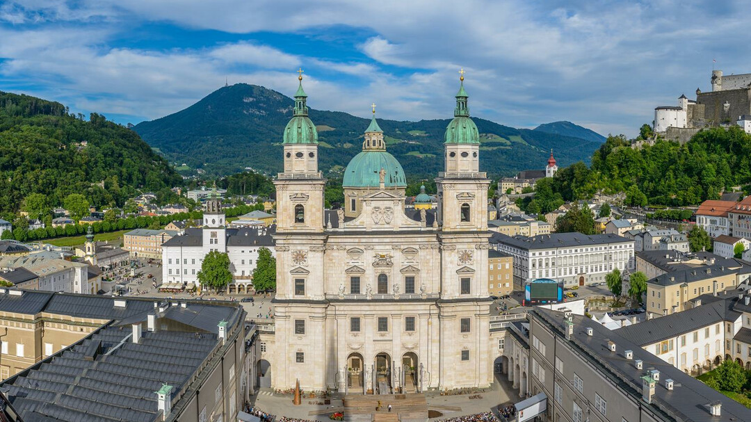 Salzburg Cathedral.jpg